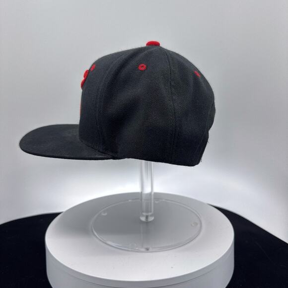 Two In The Shirt Snapback in Black - Picture 7 of 16